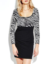 Load image into Gallery viewer, Mousse Shiseido Minimalist